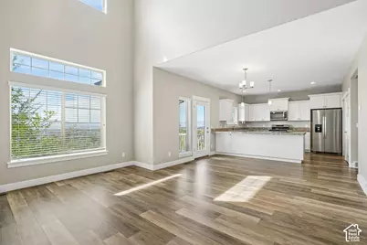1056 S Aspen Pl E, Provo, UT 84606 - Photo 2