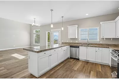1056 S Aspen Pl E, Provo, UT 84606 - Photo 8