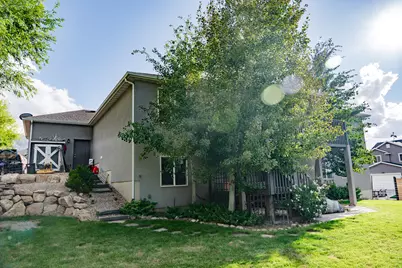 1069 E 150 St S, Santaquin, UT 84655 - Photo 6