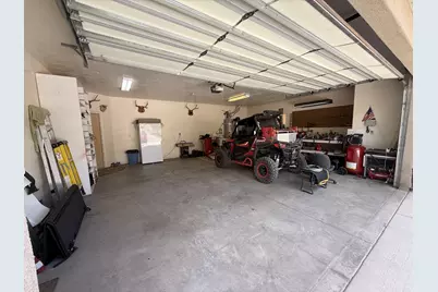 813 W Foothill Dr, Apple Valley, UT 84737 - Photo 32