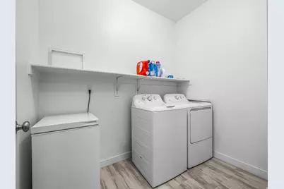 8056 S 6910 W, West Jordan, UT 84081 - Photo 18