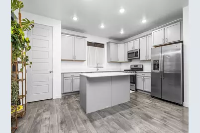 8056 S 6910 W, West Jordan, UT 84081 - Photo 4