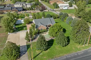 555 E 1600 S, Mapleton, UT 84664 - Photo 2