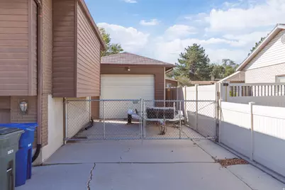3367 W Blue Haven Dr, West Valley, UT 84119 - Photo 4