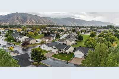 470 E Red Oak Dr N, North Logan, UT 84341 - Photo 32