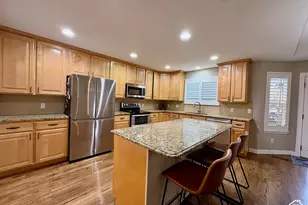 9845 N 6130 W, Highland, UT 84003 - Photo 6