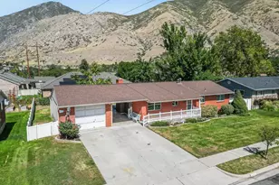 1079 E Hillcrest Dr, Springville, UT 84663 - Photo 4