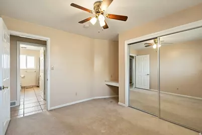 1079 E Hillcrest Dr, Springville, UT 84663 - Photo 16