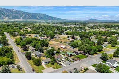 282 S 200 W, Hyrum, UT 84319 - Photo 38
