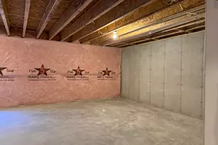 7051 N Golden Acres Dr E, Eagle Mountain, UT 84005 - Photo 8