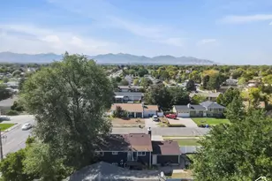 6983 S Running Springs Dr W, West Jordan, UT 84084 - Photo 24