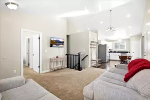 1562 N 2030 W, Clinton, UT 84015 - Photo 4