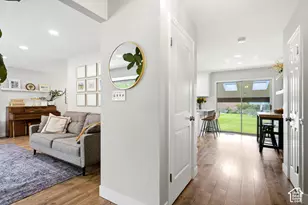 105 N Country Wy, Fruit Heights, UT 84037 - Photo 4
