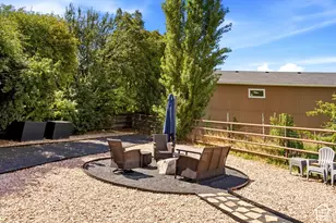 105 N Country Wy, Fruit Heights, UT 84037 - Photo 32