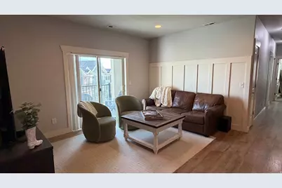 98 W Springview Dr, Saratoga Springs, UT 84045 - Photo 2