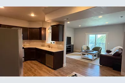 98 W Springview Dr, Saratoga Springs, UT 84045 - Photo 8