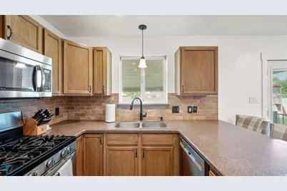 1695 N 1900 W, Lehi, UT 84043 - Photo 8