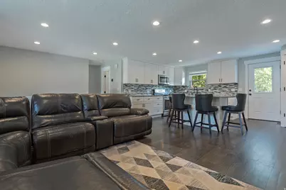 8523 S Kelsch Dr E, Sandy, UT 84093 - Photo 8