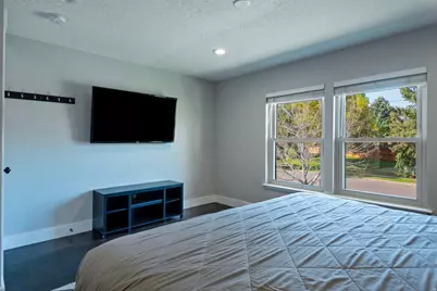 8523 S Kelsch Dr E, Sandy, UT 84093 - Photo 14