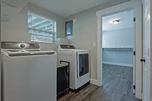 8523 S Kelsch Dr E, Sandy, UT 84093 - Photo 24