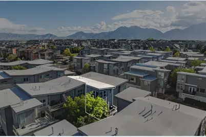 7748 S Rooftop Dr W, Midvale, UT 84047 - Photo 2