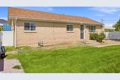1548 W 2700 S, Syracuse, UT 84075 - Photo 6