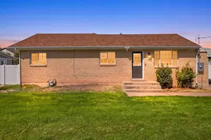 1548 W 2700 S, Syracuse, UT 84075 - Photo 2