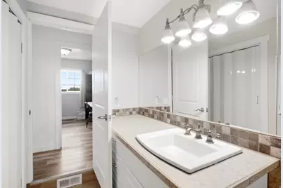 1548 W 2700 S, Syracuse, UT 84075 - Photo 22