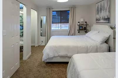 594 N 300 W, Vernal, UT 84078 - Photo 32