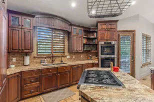 4460 S 2700 E, Holladay, UT 84124 - Photo 12