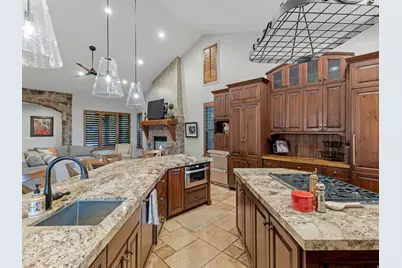 4460 S 2700 E, Holladay, UT 84124 - Photo 10