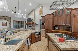 4460 S 2700 E, Holladay, UT 84124 - Photo 10