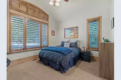 4460 S 2700 E, Holladay, UT 84124 - Photo 14