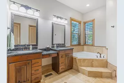4460 S 2700 E, Holladay, UT 84124 - Photo 18