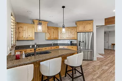 4460 S 2700 E, Holladay, UT 84124 - Photo 22