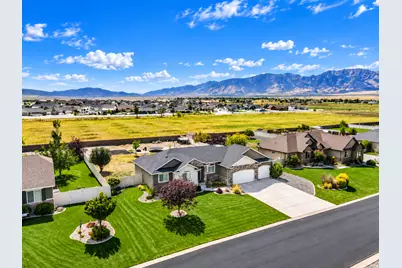 628 E Coach Ln, Grantsville, UT 84029 - Photo 32