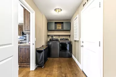 628 E Coach Ln, Grantsville, UT 84029 - Photo 10