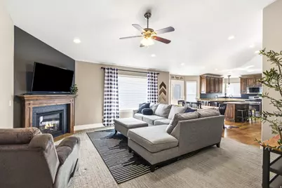 628 E Coach Ln, Grantsville, UT 84029 - Photo 4