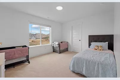 36 W Limber Pine Dr, Mapleton, UT 84664 - Photo 32