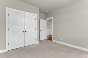 2063 E 1200 N, Layton, UT 84040 - Photo 20