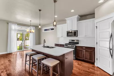2063 E 1200 N, Layton, UT 84040 - Photo 4