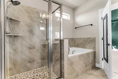 2063 E 1200 N, Layton, UT 84040 - Photo 16