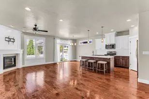 2063 E 1200 N, Layton, UT 84040 - Photo 8