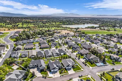 2063 E 1200 N, Layton, UT 84040 - Photo 44