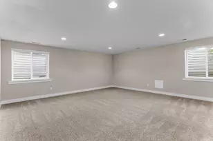 2063 E 1200 N, Layton, UT 84040 - Photo 34