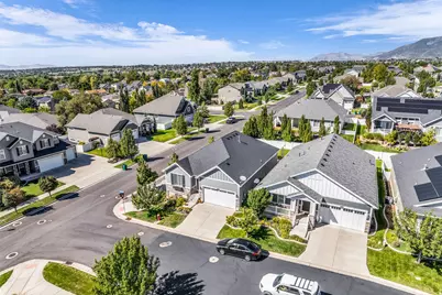 2063 E 1200 N, Layton, UT 84040 - Photo 38