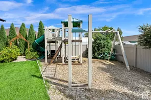 2579 W Farmview Ln, South Jordan, UT 84095 - Photo 48