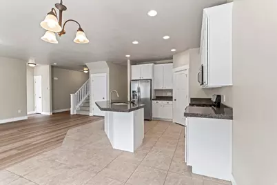 1587 W 430 N, Lindon, UT 84042 - Photo 8