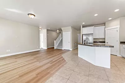 1587 W 430 N, Lindon, UT 84042 - Photo 6