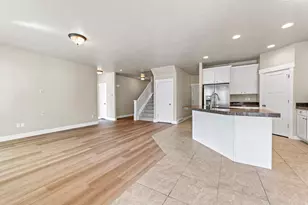 1587 W 430 N, Lindon, UT 84042 - Photo 6